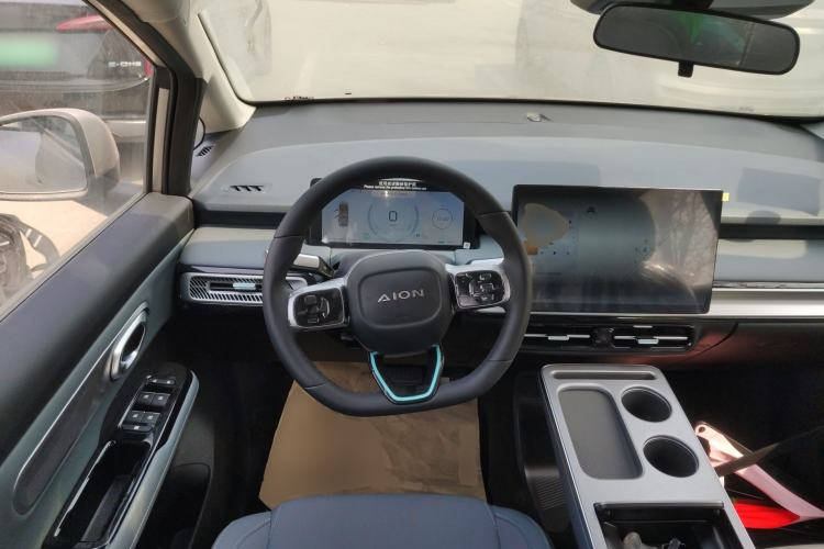 Used AION Y 2023 Younger
