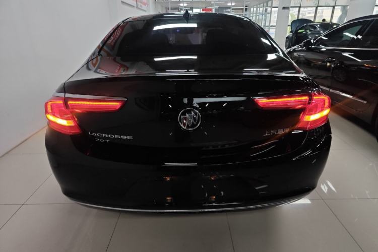 Used Buick LaCrosse 2018 20T Luxury Model
