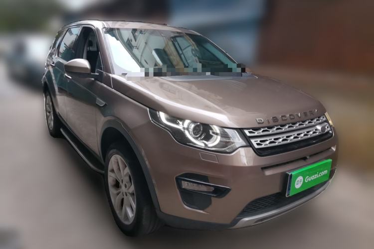 Used Land Rover Discovery Sport 2017 2.0T HSE Front Right 45 Deg