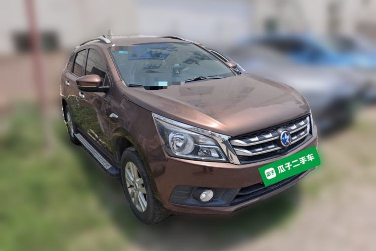 Used Venucia T70 2016 2.0L CVT Smart Choice Edition Front Right 45 Deg