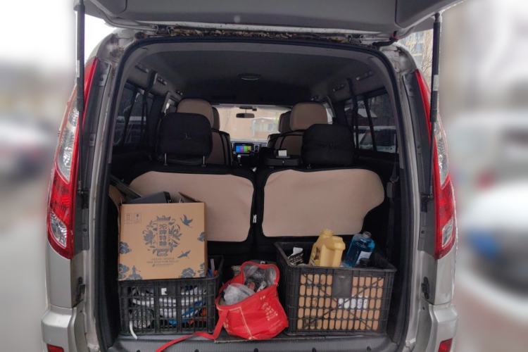 Used Foton Scenic G5 2024 2.0L Gasoline Commercial & Travel Version Passenger Van 7/9 Seats Model DAN20L
