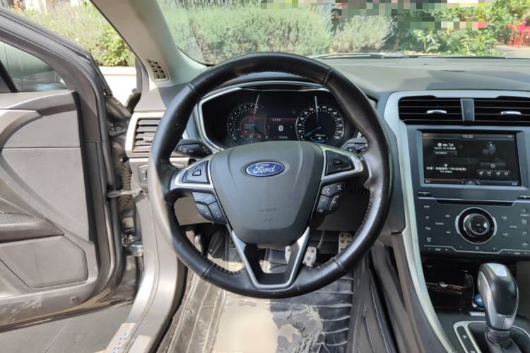 Used Ford Mondeo 2013 2.0L GTDi240 Flagship Edition
