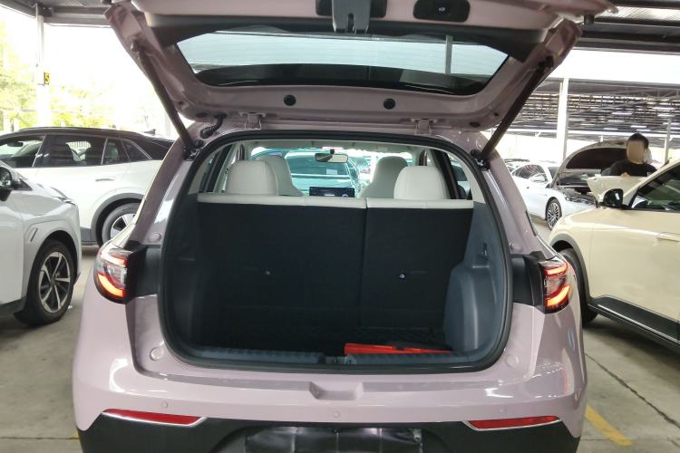 Used Geely Galaxy Geome 2025 310km Dream Edition Trunk