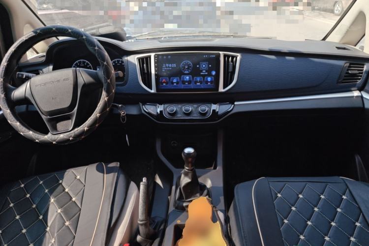 Used FORTHING Lingzhi 2025 M5 1.6L Short Wheelbase Practical 5-Seat Model
