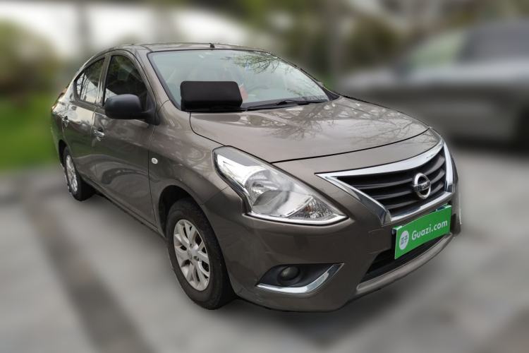 Used Nissan Sunny 2015 1.5XE CVT Master Edition Front Right 45 Deg