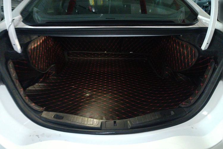 Used Ford Mondeo 2018 EcoBoost 180 Fashion Edition Trunk