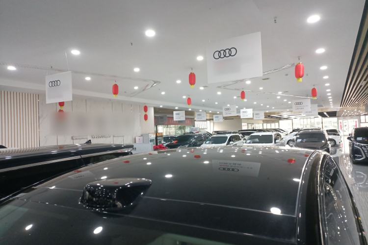 Used Li Auto MEGA 2024 Ultra Model
