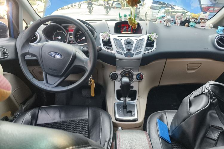Used Ford Fiesta 2010 Hatchback 1.5L Automatic Limited Edition "Guangmang"
