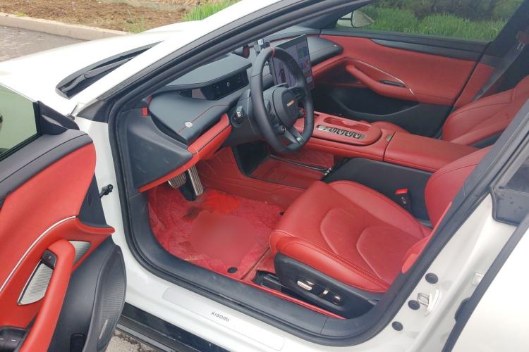 Used Xiaomi Auto SU7 2024 Four-Wheel Drive Ultra-Long Range Advanced Intelligent Driving Max Edition Driver Seat