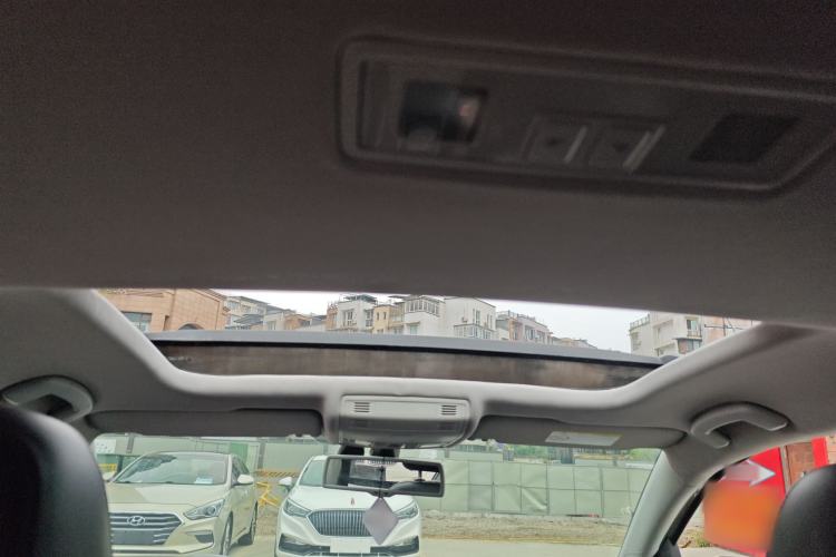 Used Volkswagen Golf 2015 1.4TSI Automatic Luxury Model Headliner