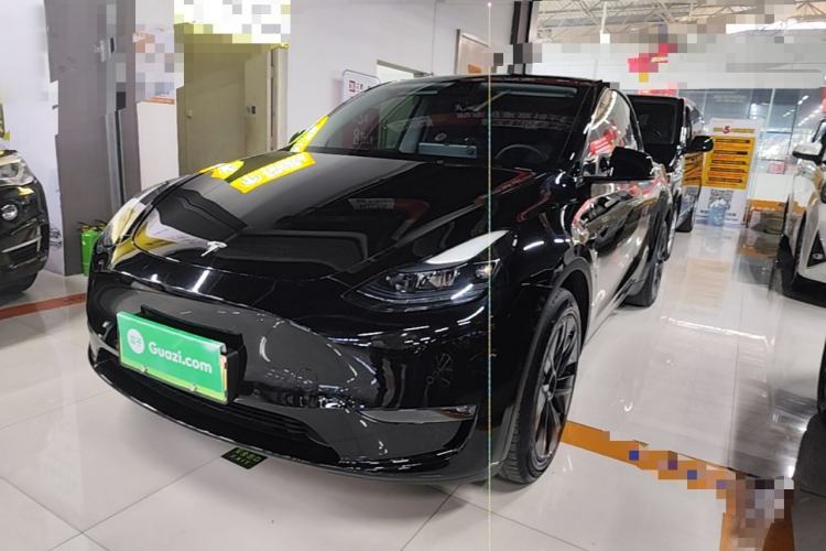 Used Tesla Model Y 2023 Long-Range All-Wheel-Drive Version