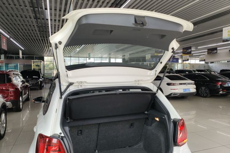 Used Volkswagen Polo 2015 1.4TSI GTI Trunk