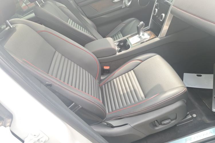 Used Land Rover Discovery Sport 2021 249 PS R-Dynamic S Performance Edition Right Front Seat