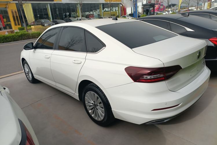 Used Volkswagen Lavida 2021 1.5L Automatic Comfort Edition
