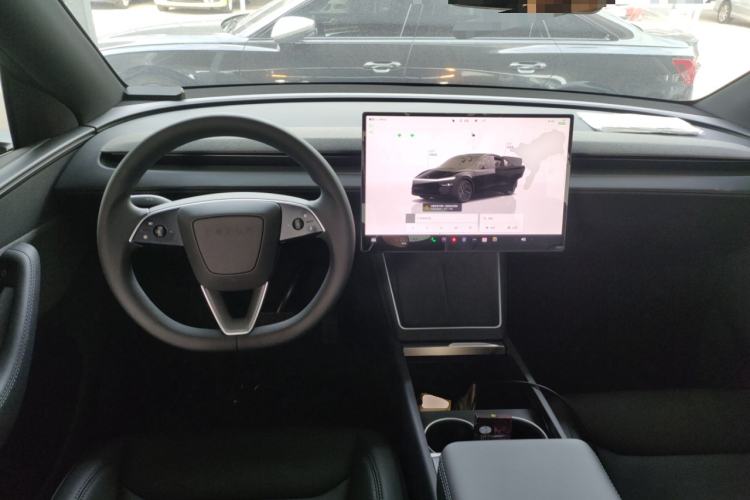 Used Tesla Model Y 2026 Rear-Drive Model
