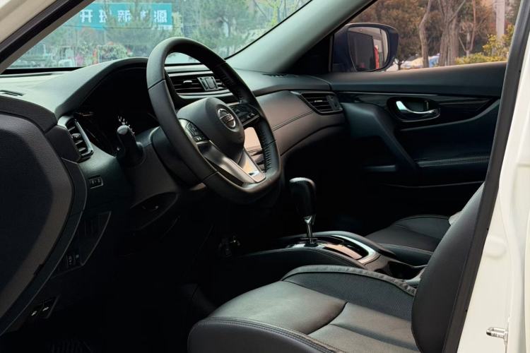 Used Nissan X-Trail 2020 2.0L XL Premium CVT 2WD SmartConnect Luxury Edition
