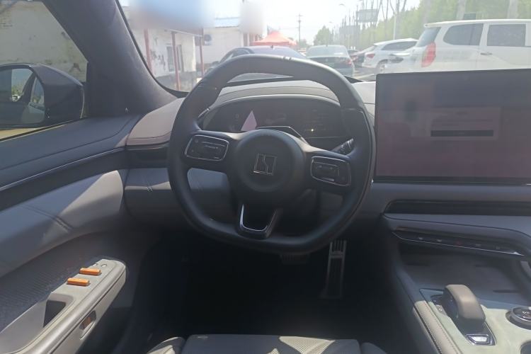 Used Zeekr 001 2025 WE Edition 95 kWh All-Wheel Drive Steering Wheel