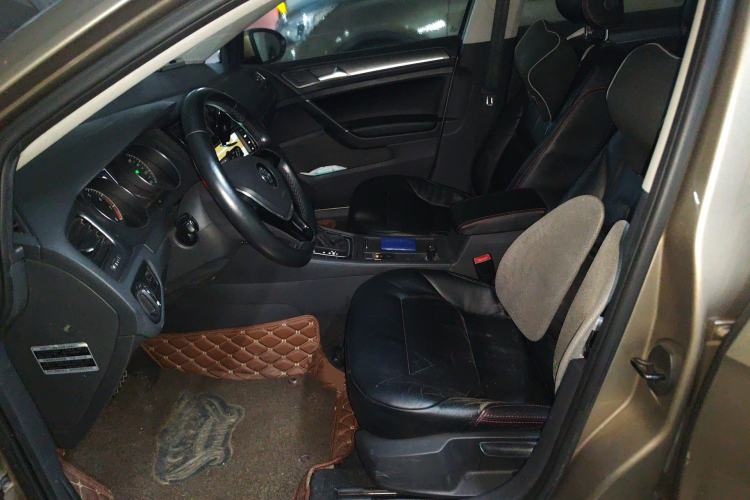 Used Volkswagen Golf 2014 1.4TSI Automatic Comfort Model Left Front Seat