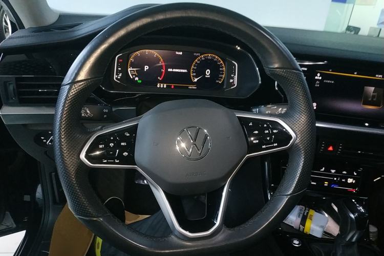 Used Volkswagen Passat 2023 Revised 330TSI Elite Edition Steering Wheel