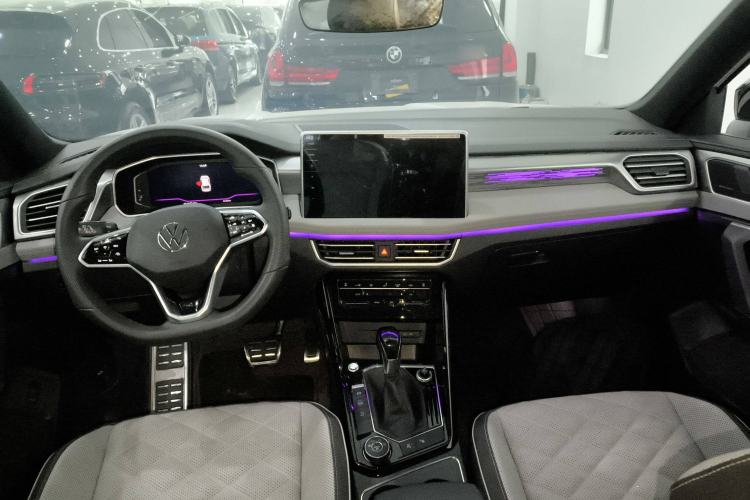 Used Volkswagen Tayron X 2023 Revised 380TSI Four-Wheel Drive Flagship Smart Edition Center Console