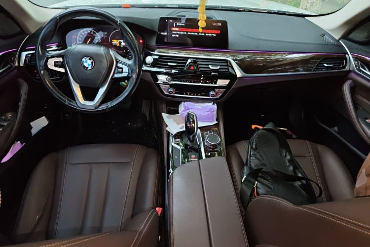 Used BMW 5 Series 2019 525Li Luxury Package Center Console