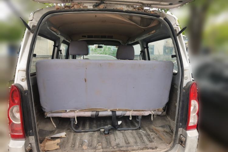 Used Wuling Rongguang 2011 1.2L Standard Version Trunk