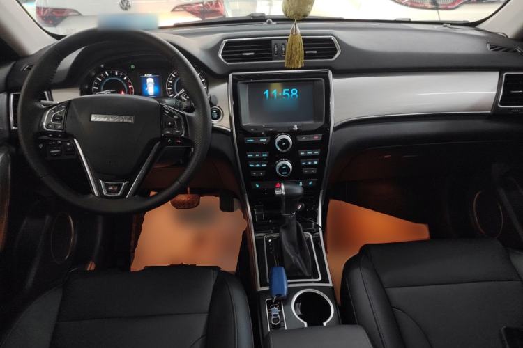 Used Haval H2 2016 Red-Label 1.5T Automatic Two-Wheel Drive Luxury Model