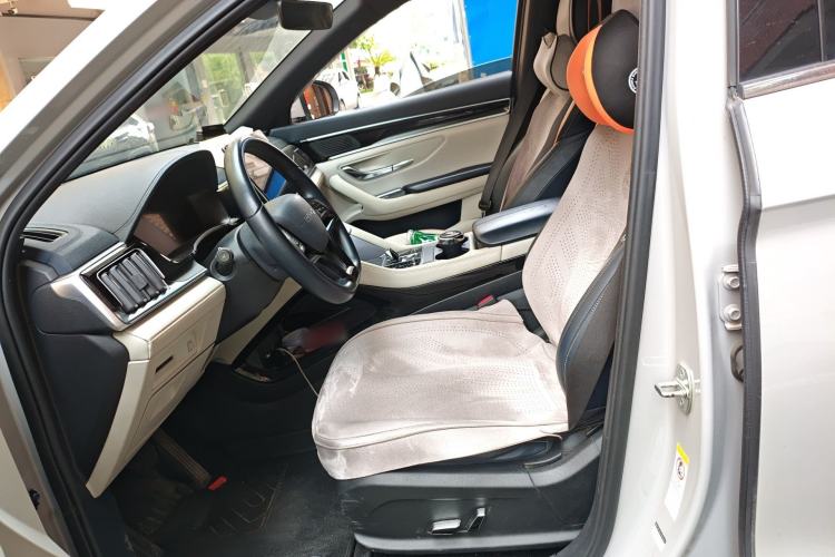 Used BYD Song PLUS New Energy 2024 HONOR Edition DM-i 110km Flagship Model
