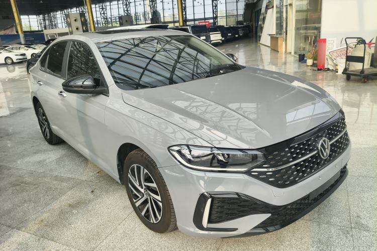Used Volkswagen Lavida 2023 300TSI DSG Starry Full-Comfort Edition Front Right 45 Deg