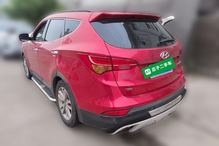 Used Hyundai Santa Fe 2013 2.0T Automatic All-Wheel Drive Top Trim Rear Left 45 Deg