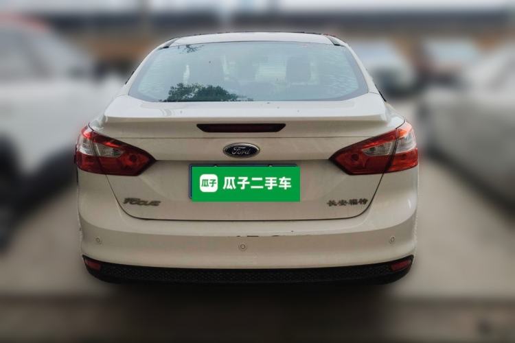 Used Ford Focus 2012 Sedan 1.6L Manual Fashion Edition
