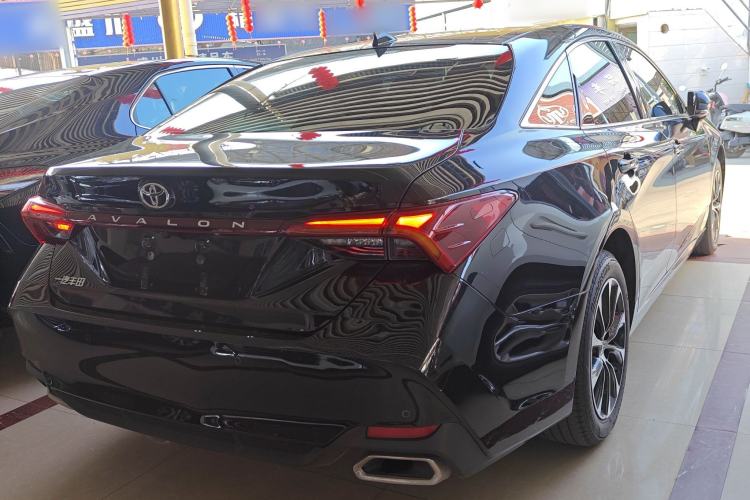 Used Toyota Avalon 2023 2.0L Premium Edition