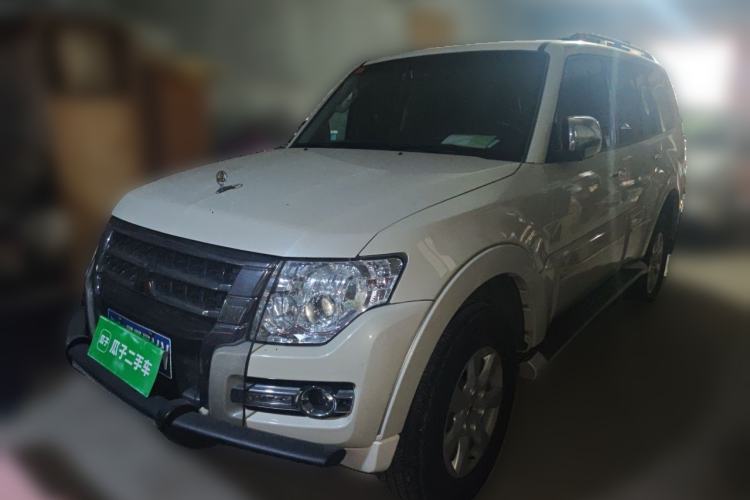 Used Mitsubishi Pajero Pajero 2020, 3.0-liter automatic, 7 seats