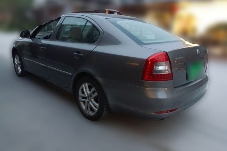 Used Skoda Octavia 2013 1.6L Automatic Yijun Edition Rear Left 45 Deg