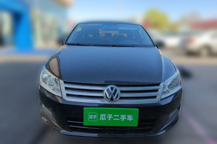 Used Volkswagen Santana 2015 1.6L Manual Comfort Edition Front