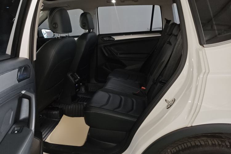 Used Volkswagen Tiguan L 2021 330TSI Automatic Two-Wheel Drive Smart Edition