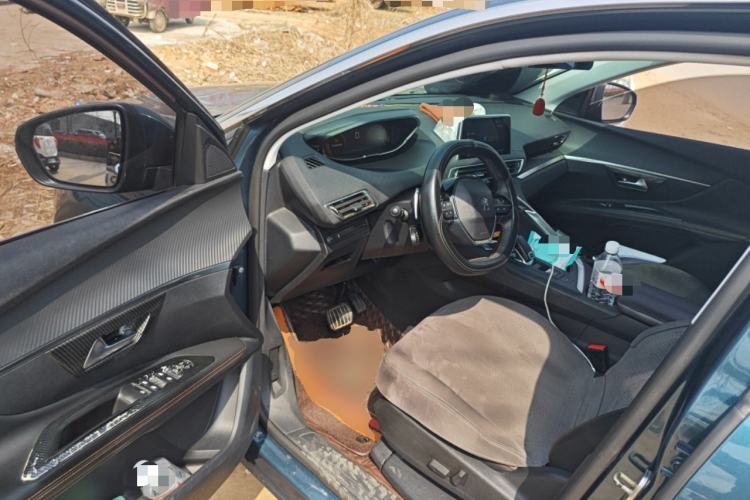 Used Peugeot 5008 2017 350THP 7-Seater Elite Edition Driver Seat