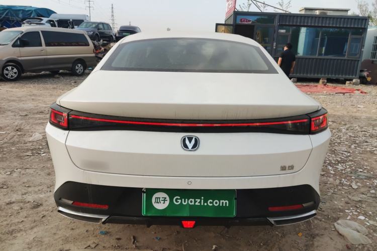 Used CHANGAN Eado PHEV 2025 Smart New Blue Whale 145KM High-Energy Edition
