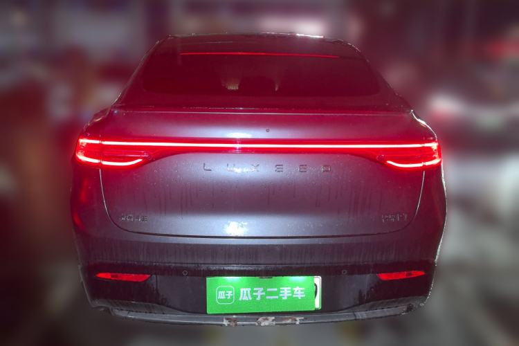 Used Hima Luxeed R7 2024 All-Electric 736 km Ultra
