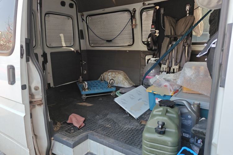 Used Ford Classic Transit 2015 2.4L Gasoline Multi-Function Vehicle Short Wheelbase 6-Seater Mid-Roof Model 4G64S4N