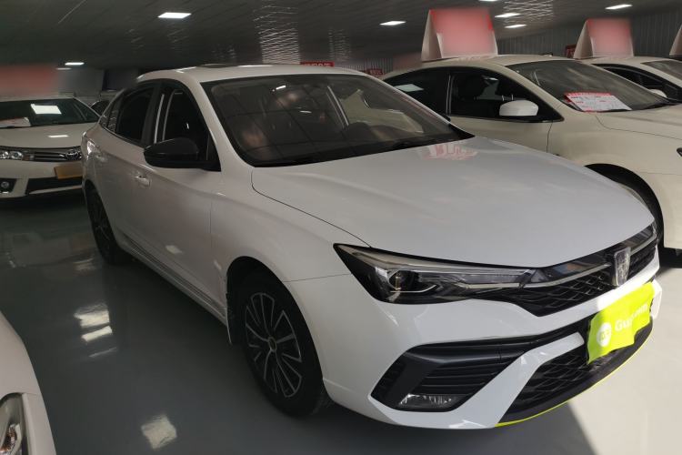 Used Roewe i5 2021 1.5L CVT Platinum Edition Front Right 45 Deg