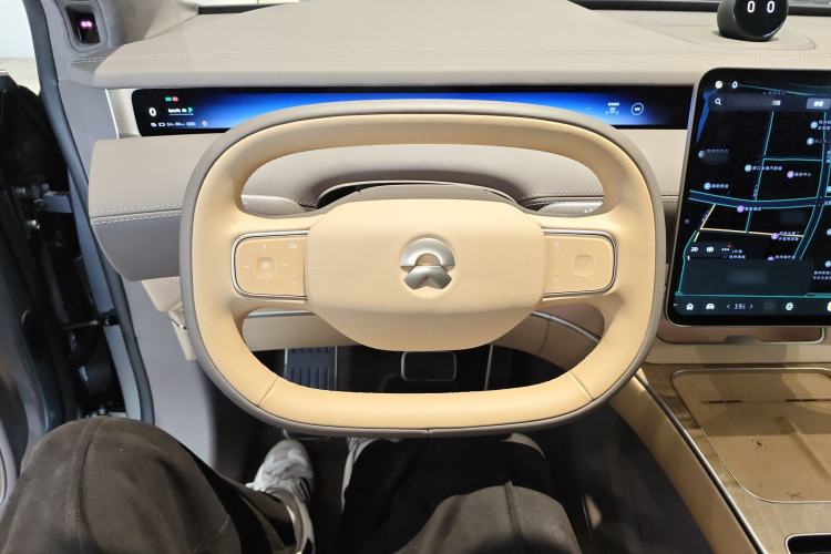 Used Nio ET9 2025 100kWh Signature Edition
