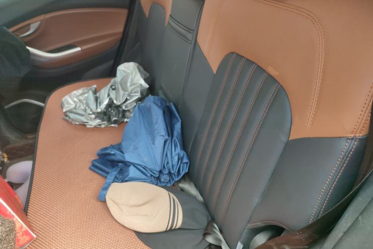 Used Soueast DX7 2015 1.5T Automatic Luxury Model Left Rear Seat