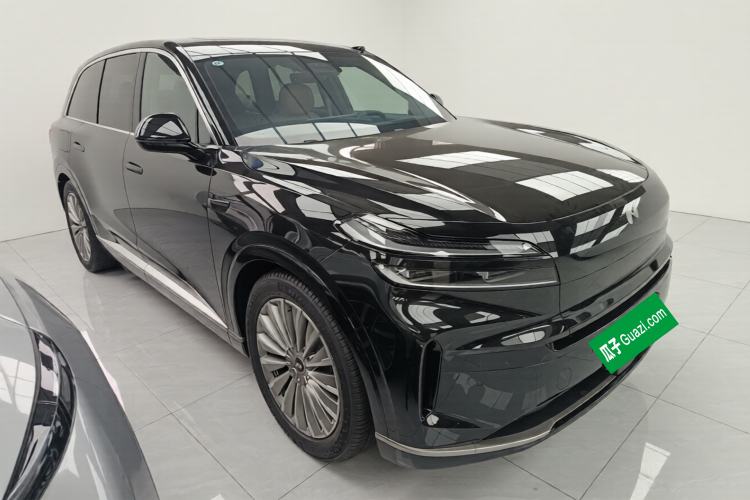 Used ONVO Luxeed L90 2025 Model—Max Six-Seater Version
