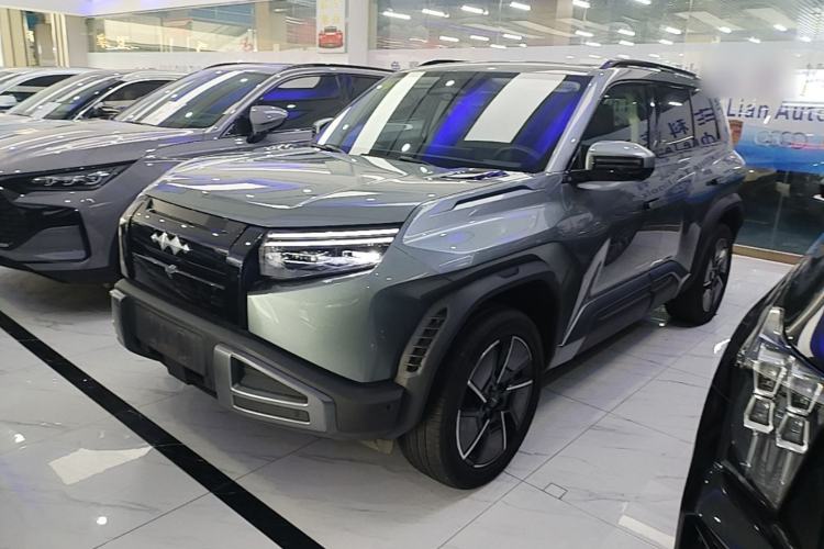 Used Formula Leopard Titanium 3 2025 501KM All-Wheel Drive Intelligent Driving Ultra Version