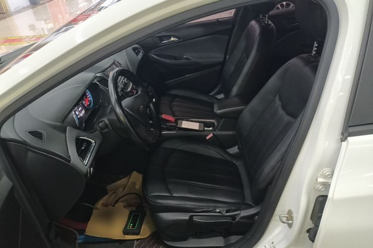 Used Chevrolet Cruze 2017 1.5L Automatic Pioneer Sunroof Edition
