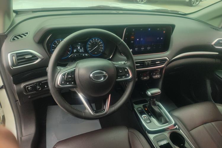 Used GAC Trumpchi GS4 2018 235T Automatic Two-Wheel Drive Luxury Smart Connectivity Millionth Anniversary Edition