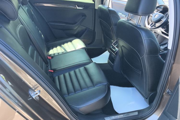 Used Skoda Superb 2018 TSI330 DSG Luxury Edition China V Standard Interior 2