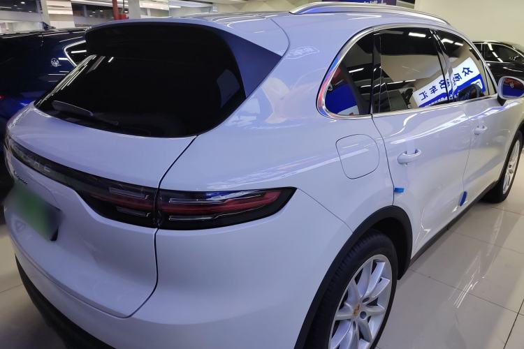 Used Porsche Cayenne 2019 Cayenne 3.0T Rear Right 45 Deg