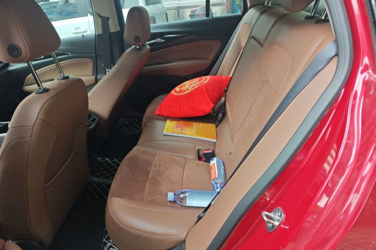 Used Buick Regal 2017 20T Luxury Model Left Rear Seat